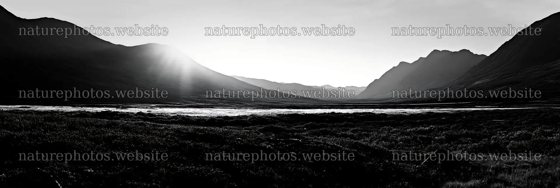 Sunlight breaks over Jotunheimen valley meadow landscape – nature photos 13690x4602